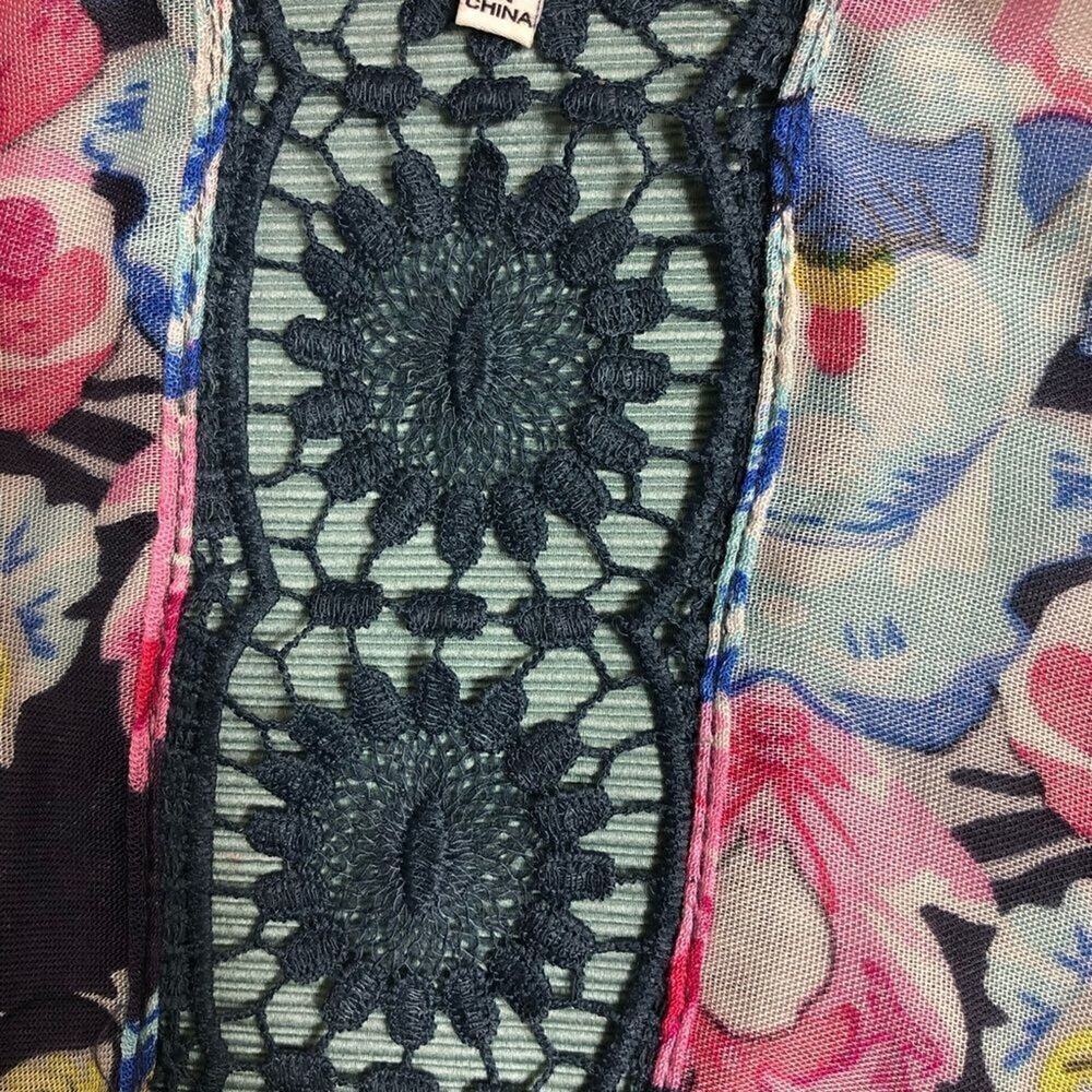 Woven Heart Kimono Floral Crochet Fringe Cardigan - Picture 11 of 11